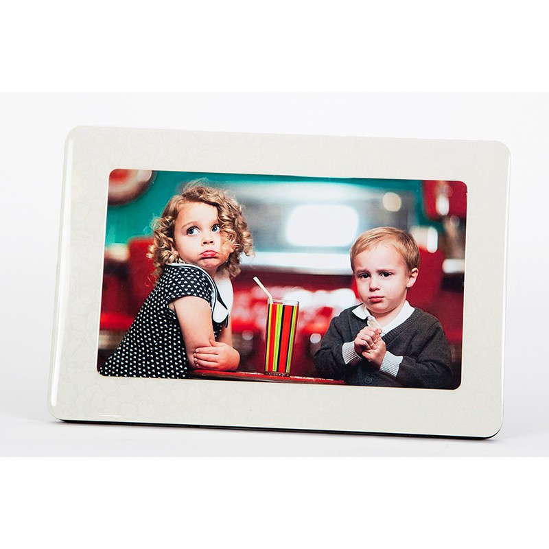 εκτύπωση φωτογραφίας  σε αλουμίνιο με κορνίζα διάσταση  12,7cm X 25,4cm